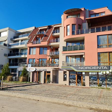 Black Sea Brееze Apartment 瓦爾納 外观 照片