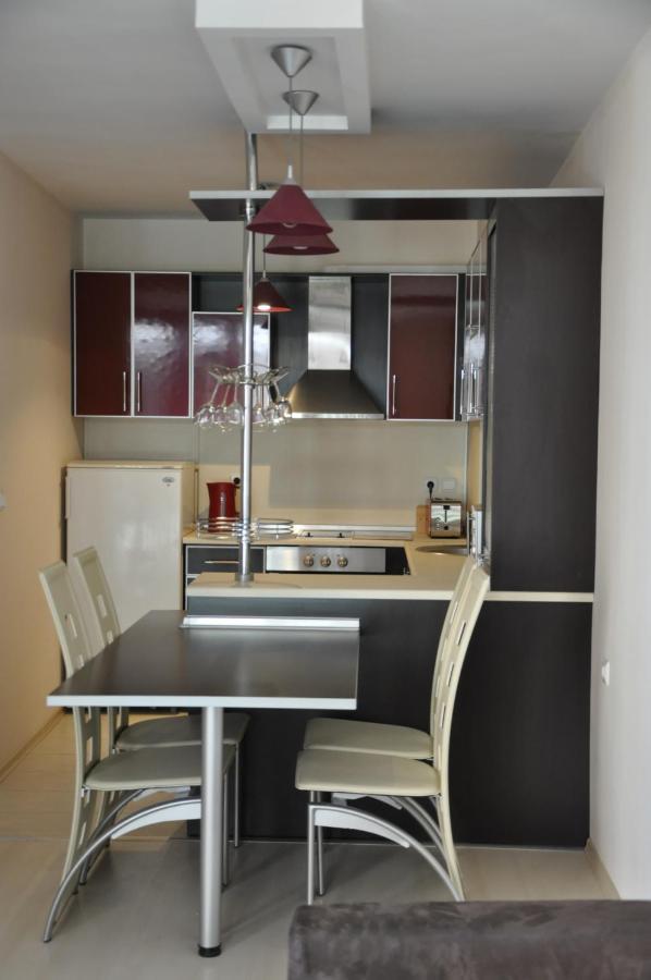Black Sea Brееze Apartment 瓦爾納 外观 照片