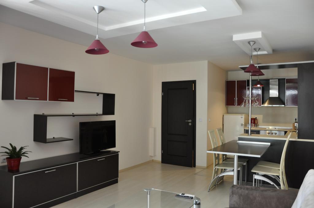 Black Sea Brееze Apartment 瓦爾納 客房 照片