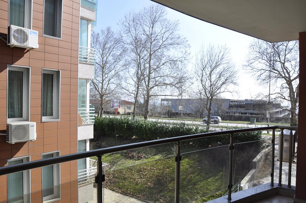 Black Sea Brееze Apartment 瓦爾納 外观 照片