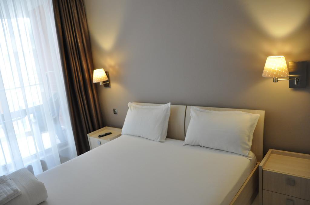 Black Sea Brееze Apartment 瓦爾納 外观 照片