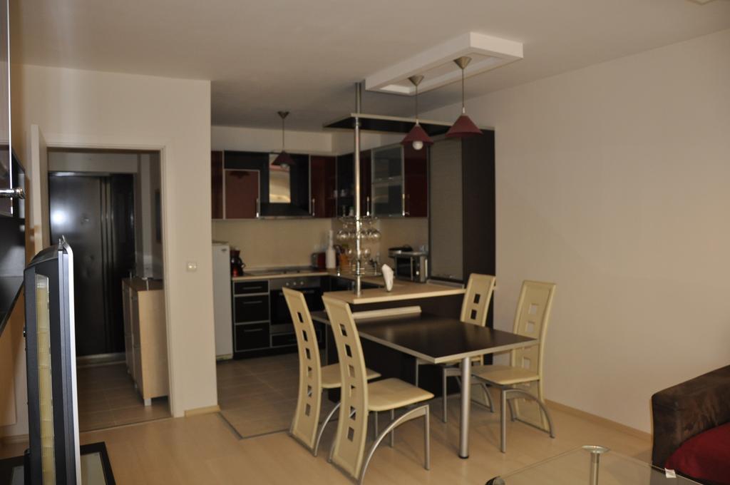 Black Sea Brееze Apartment 瓦爾納 外观 照片